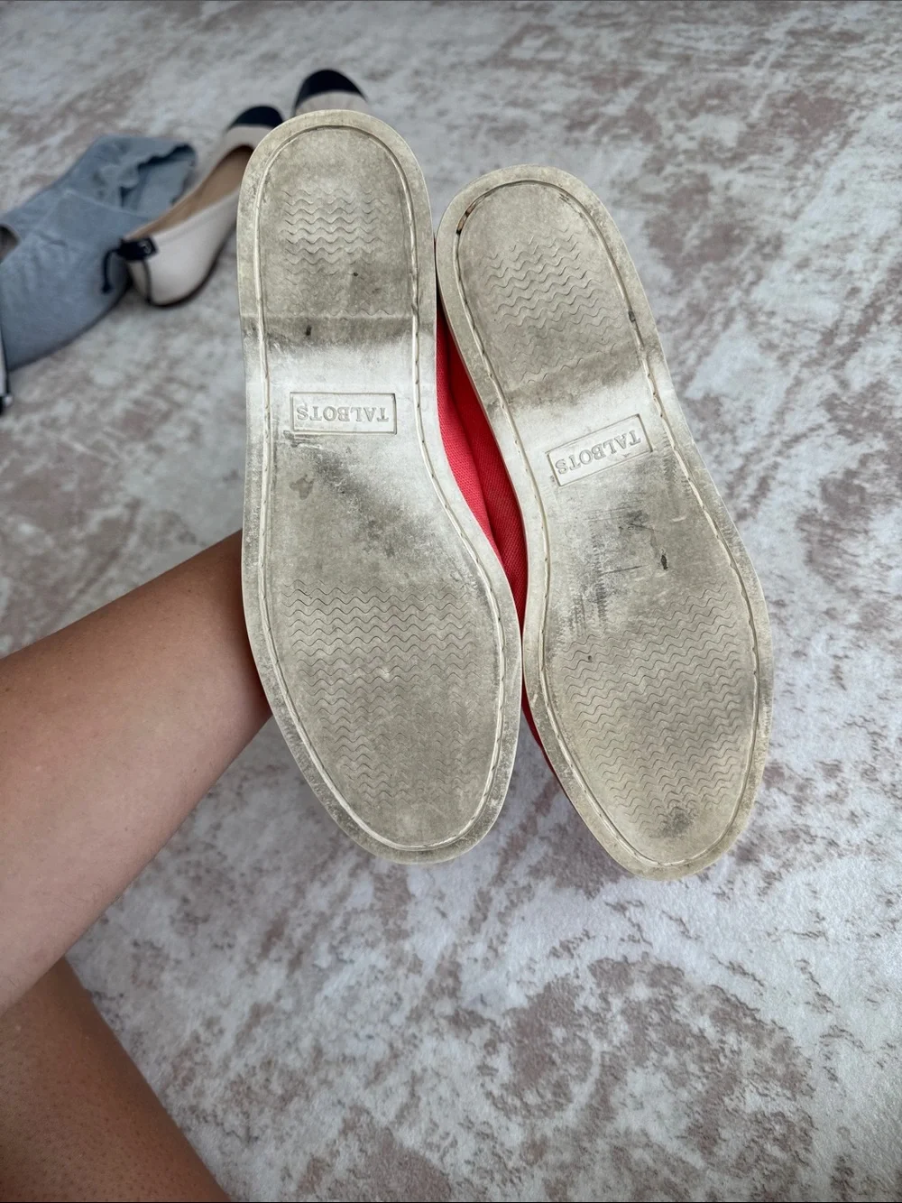 Talbot’s Slip-On Round Toe Drawstring Boat Shoes leather and coral
